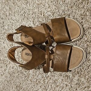 Womens sandals